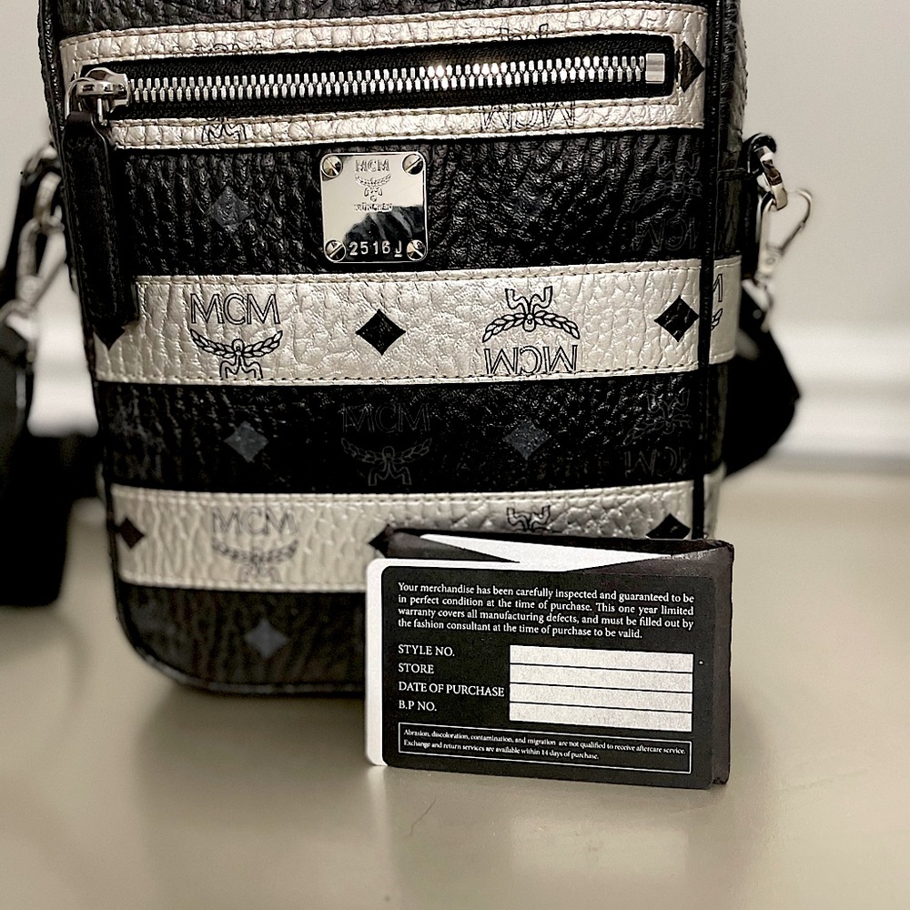 Love this bag and barely used.